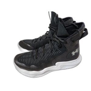 Under Armour Women's Flow Highlight Ace Volleyball Shoe size 12 black white